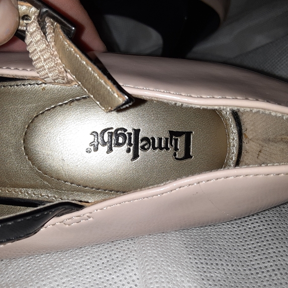 ☆LIMELIGHT TAN & BLACK HEELS W/ STRAPS SIZE 10☆ - Picture 7 of 8